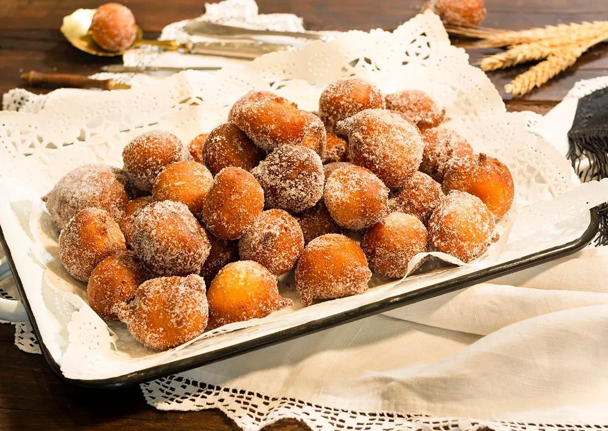 Buñuelos. Repostería tradicional